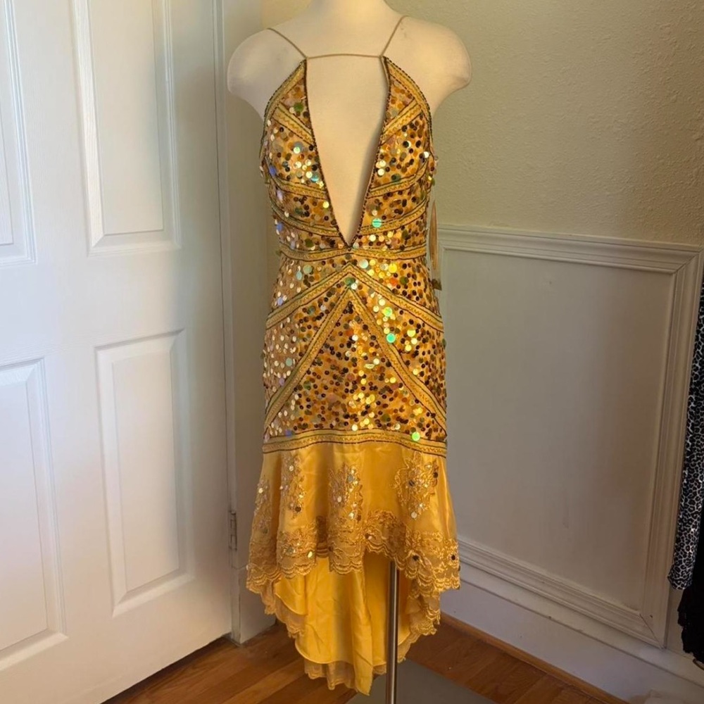 Elegant Gold Sequin Dress